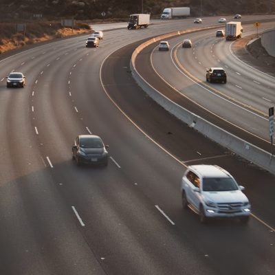 Des Moines, IA – Multi-Vehicle Crash on I-80 EB/Exit 136 Leaves Injuries